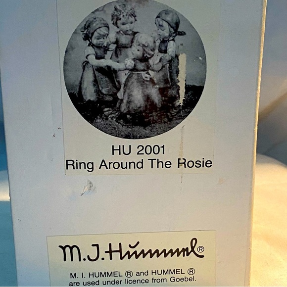 M. I. Hummel "Ring Around The Rosie" Pendant Watch 23k gold wooden case - Picture 2 of 6